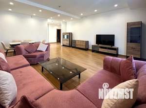 Дом 320м², 2-этажный, участок 5 сот.  