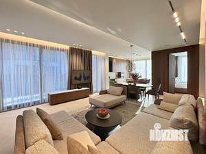 Дом 350м², 3-этажный, участок 5 сот.  