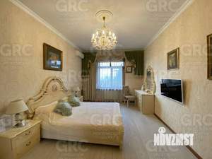 Коттедж 540м², 3-этажный, участок 6 сот.  