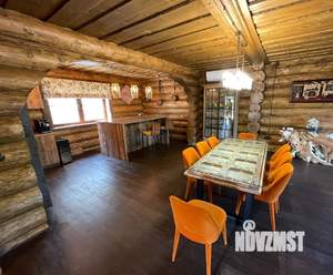 Дом 460м², 2-этажный, участок 18 сот.  