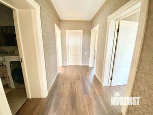 Коттедж 200м&sup2;, 2-этажный, участок 5 сот.  