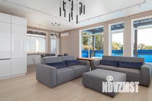 Коттедж 370м², 2-этажный, участок 11 сот.  