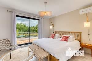 Коттедж 270м², 2-этажный, участок 9 сот.  