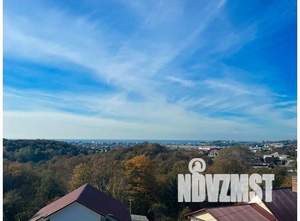 Дом 215м&sup2;, 3-этажный, участок 4 сот.  