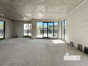 Дом 209м², 2-этажный, участок 5 сот.  