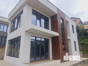 Дом 137м², 2-этажный, участок 4 сот.  