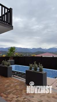 Дом 190м², 2-этажный, участок 10 сот.  