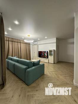 Коттедж 180м², 2-этажный, участок 5 сот.  