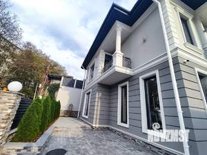 Дом 230м², 2-этажный, участок 4 сот.  