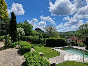 Дом 180м², 2-этажный, участок 5 сот.  