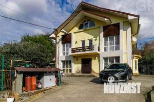 Дом 350м², 3-этажный, участок 12 сот.  