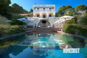 Дом 380м², 3-этажный, участок 16 сот.  