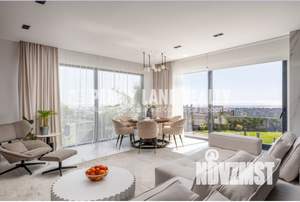 Коттедж 400м², 3-этажный, участок 7 сот.  