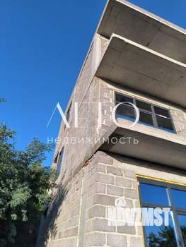 Дом 240м², 3-этажный, участок 4 сот.  