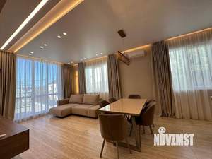 Дом 320м², 2-этажный, участок 10 сот.  