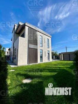 Дом 300м&sup2;, 2-этажный, участок 8 сот.  