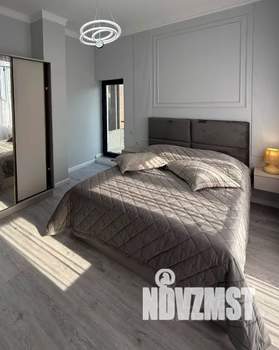 Коттедж 250м², 2-этажный, участок 5 сот.  