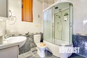 Коттедж 420м², 4-этажный, участок 10 сот.  
