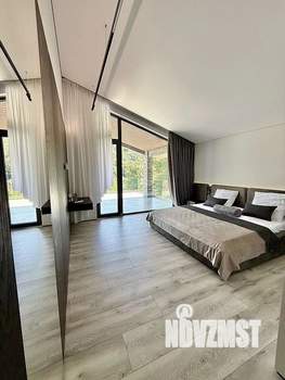 Коттедж 230м², 2-этажный, участок 6 сот.  