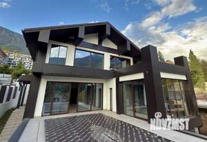 Дом 520м², 3-этажный, участок 6 сот.  