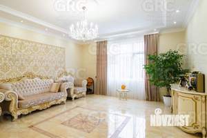 Дом 220м², 2-этажный, участок 15 сот.  