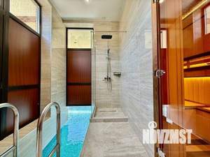 Дом 250м², 3-этажный, участок 10 сот.  
