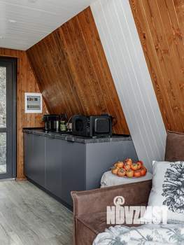 Дом 35м&sup2;, 2-этажный, участок 5 сот.  