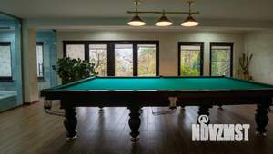 Дом 382м&sup2;, 3-этажный, участок 14 сот.  