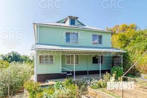 Дом 231м², 2-этажный, участок 8 сот.  