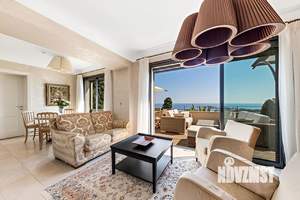 Дом 380м², 3-этажный, участок 16 сот.  