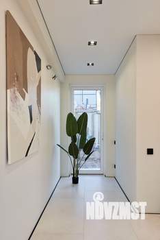 Дом 240м², 3-этажный, участок 6 сот.  