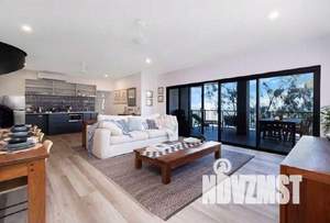 Коттедж 120м², 2-этажный, участок 10 сот.  