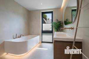 Коттедж 200м², 3-этажный, участок 8 сот.  