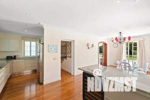 Дом 350м², 2-этажный, участок 9 сот.  