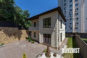 Коттедж 160м², 2-этажный, участок 4 сот.  