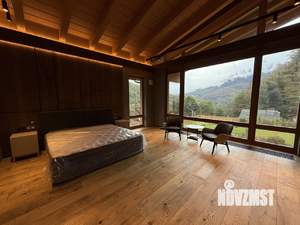 Дом 650м&sup2;, 2-этажный, участок 30 сот.  