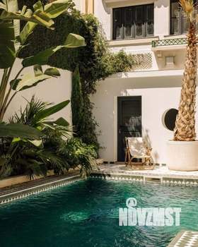 Дом 160м², 2-этажный, участок 8 сот.  