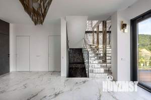 Дом 300м², 2-этажный, участок 8 сот.  