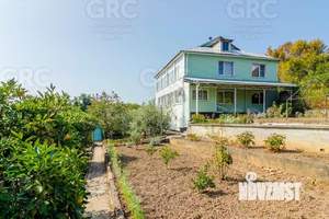 Дом 231м², 2-этажный, участок 6 сот.  