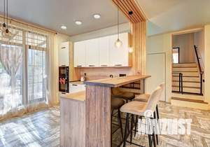 Коттедж 212м², 2-этажный, участок 5 сот.  