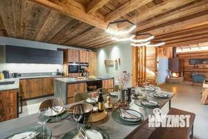 Дом 350м², 2-этажный, участок 10 сот.  