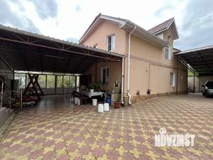 Дом 300м&sup2;, 3-этажный, участок 7 сот.  