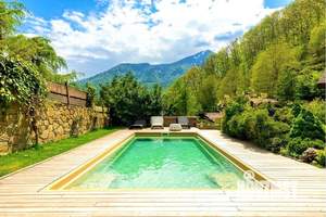 Дом 400м², 2-этажный, участок 15 сот.  