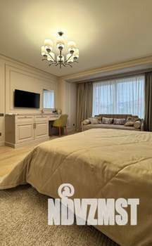 Коттедж 200м², 2-этажный, участок 5 сот.  