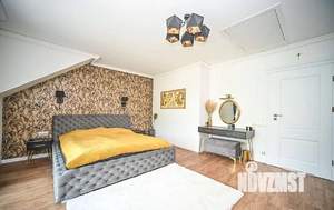 Коттедж 350м², 2-этажный, участок 20 сот.  