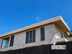 Дом 220м², 2-этажный, участок 4 сот.  