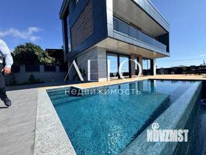 Дом 294м&sup2;, 3-этажный, участок 5 сот.  