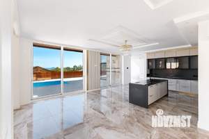 Коттедж 400м², 3-этажный, участок 16 сот.  