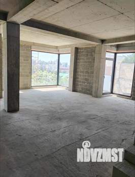 Дом 300м², 3-этажный, участок 5 сот.  