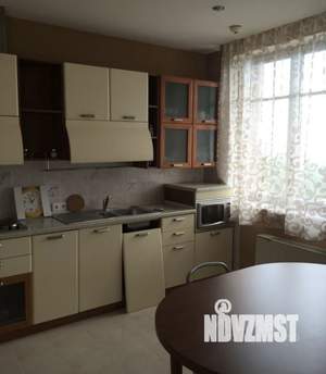 Коттедж 3000м², 3-этажный, участок 24 сот.  